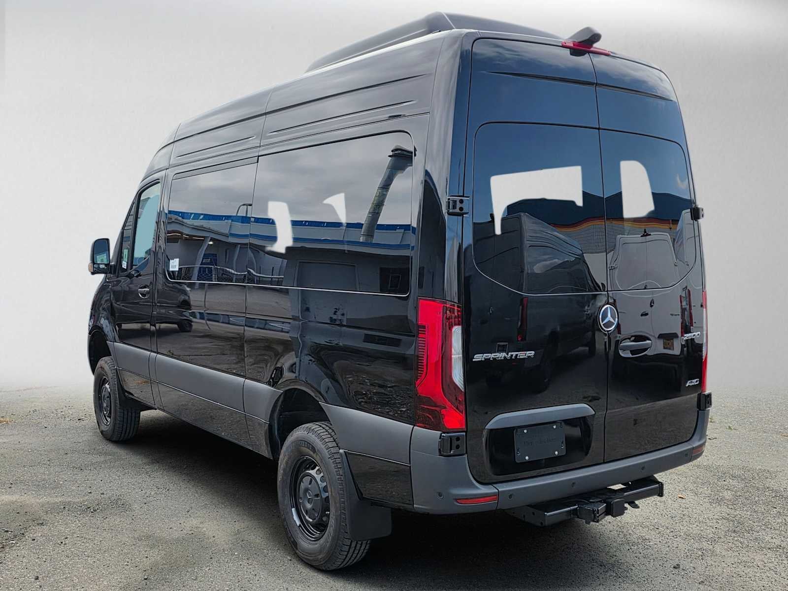 2026 Mercedes-Benz Sprinter Passenger Van 2500 Standard Roof I4 Diesel HO 144 AWD