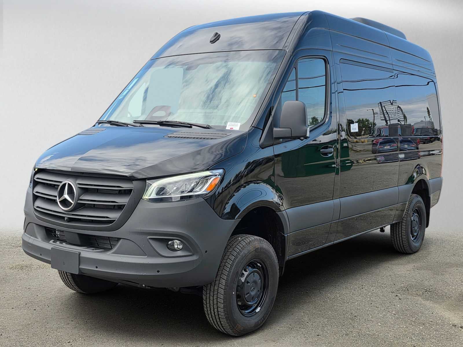 2026 Mercedes-Benz Sprinter Passenger Van 2500 Standard Roof I4 Diesel HO 144 AWD