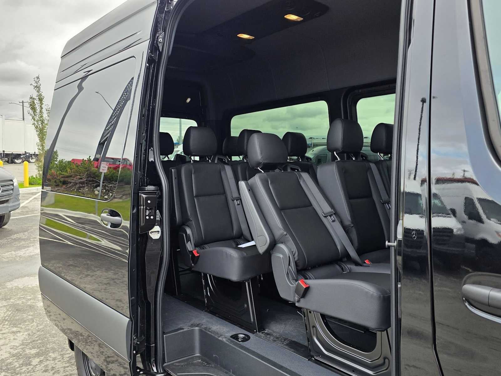 2026 Mercedes-Benz Sprinter Passenger Van 2500 Standard Roof I4 Diesel HO 144 AWD