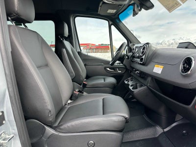 2026 Mercedes-Benz Sprinter Passenger Van 2500 Standard Roof I4 Diesel HO 144 AWD