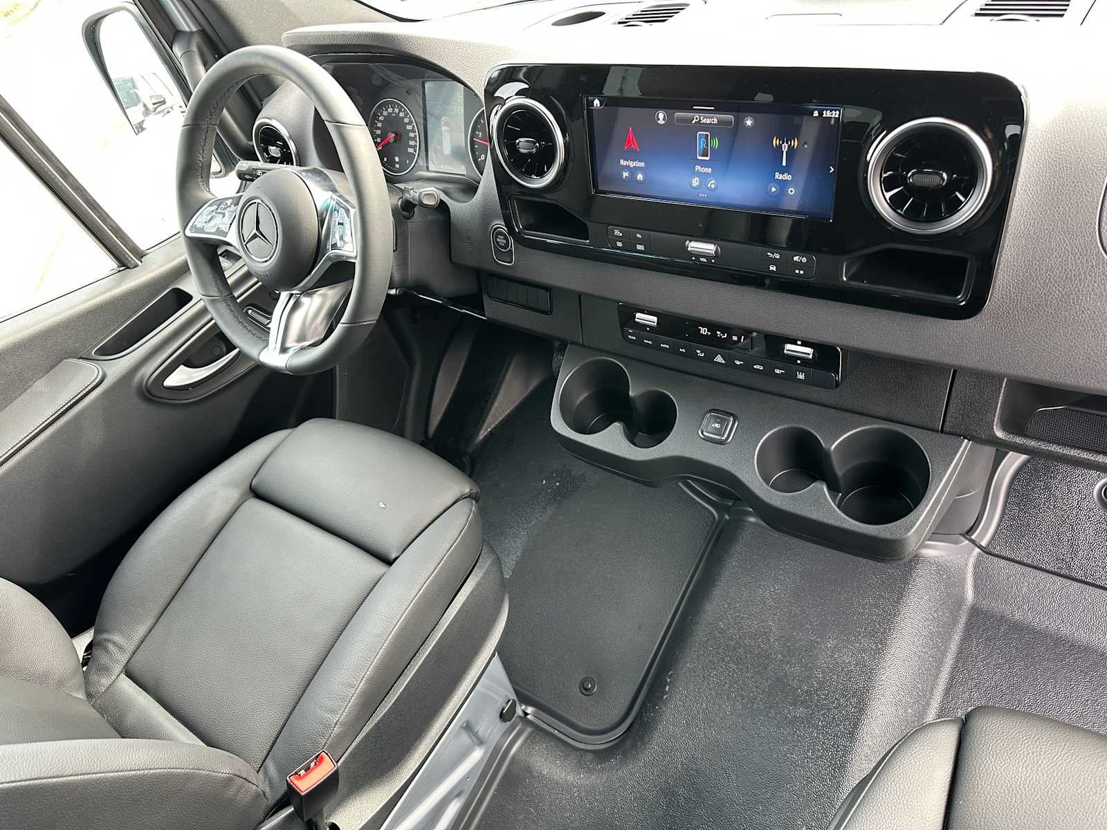 2026 Mercedes-Benz Sprinter Passenger Van 2500 Standard Roof I4 Diesel HO 144 AWD