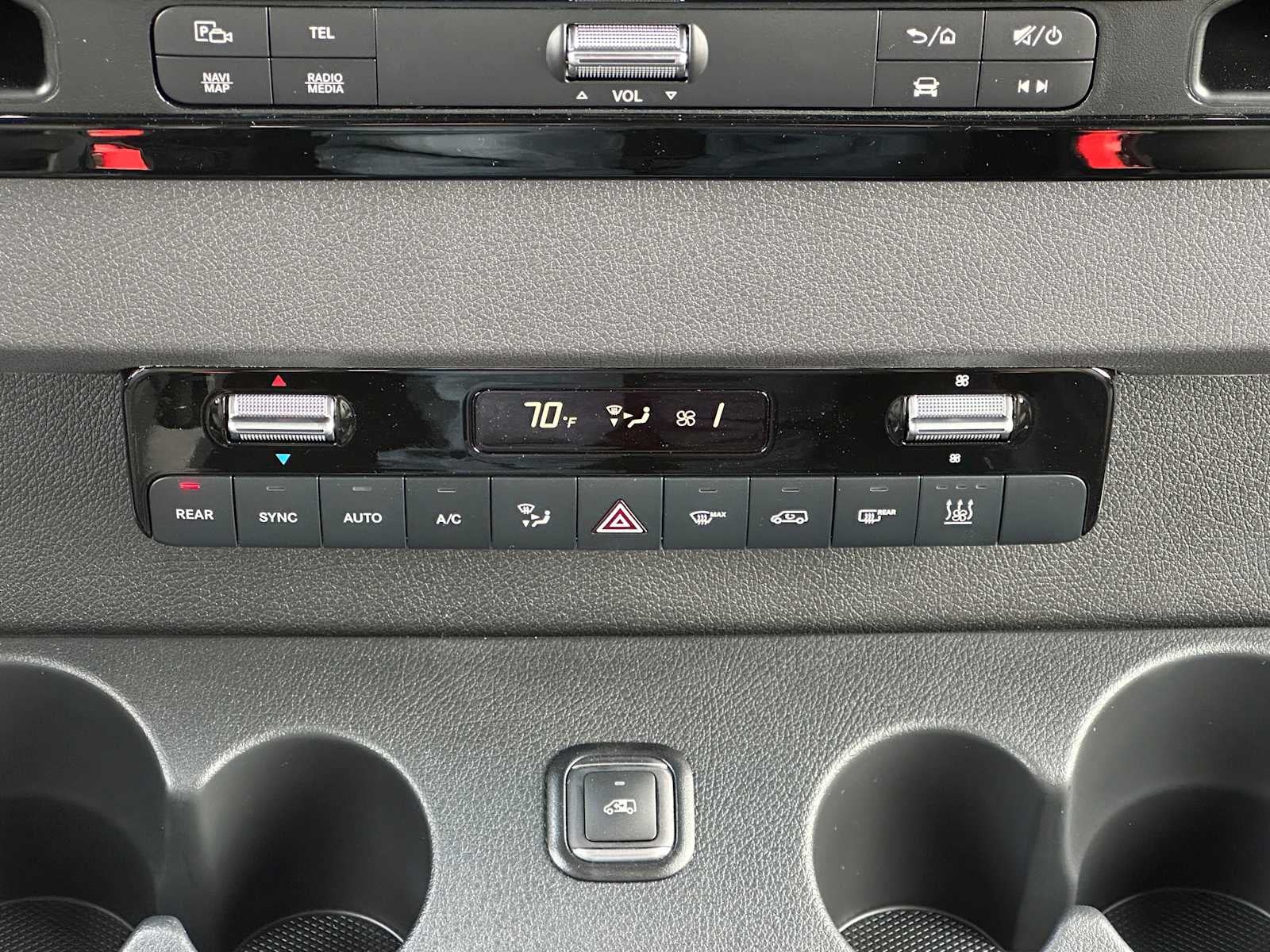 2026 Mercedes-Benz Sprinter Passenger Van 2500 Standard Roof I4 Diesel HO 144 AWD