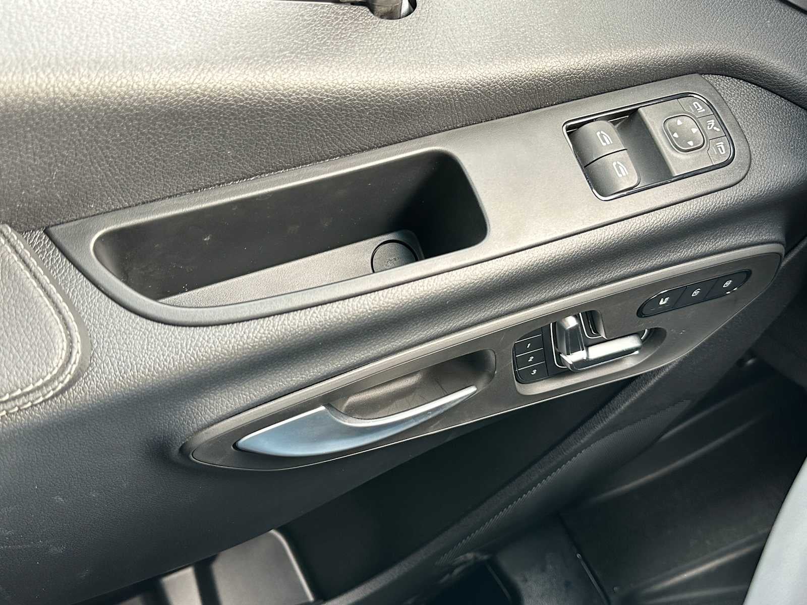 2026 Mercedes-Benz Sprinter Passenger Van 2500 Standard Roof I4 Diesel HO 144 AWD