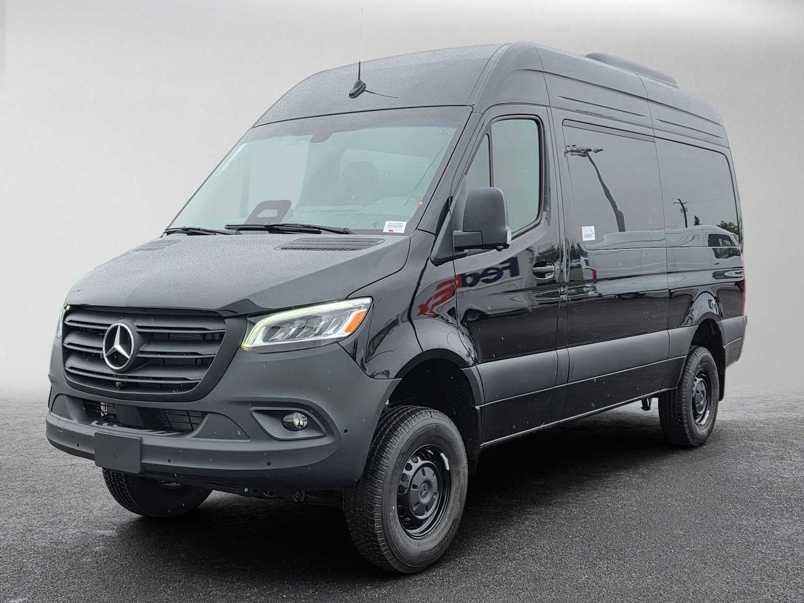 2026 Mercedes-Benz Sprinter Passenger Van 2500 Standard Roof I4 Diesel HO 144 AWD