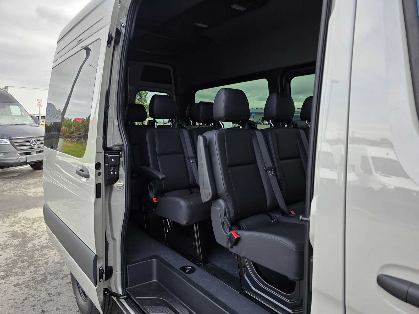 2026 Mercedes-Benz Sprinter Passenger Van 2500 Standard Roof I4 Diesel HO 144 AWD