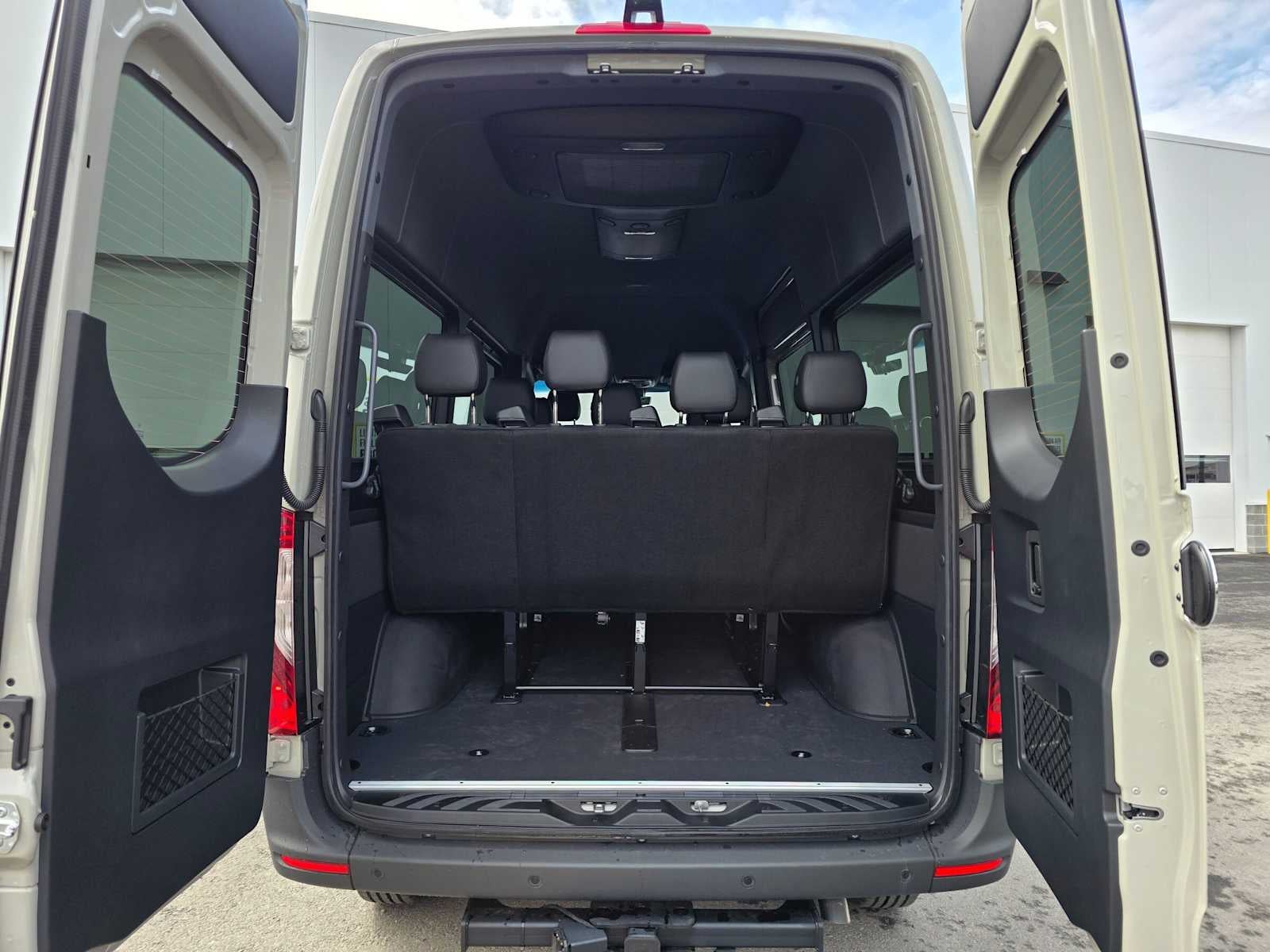 2026 Mercedes-Benz Sprinter Passenger Van 2500 Standard Roof I4 Diesel HO 144 AWD