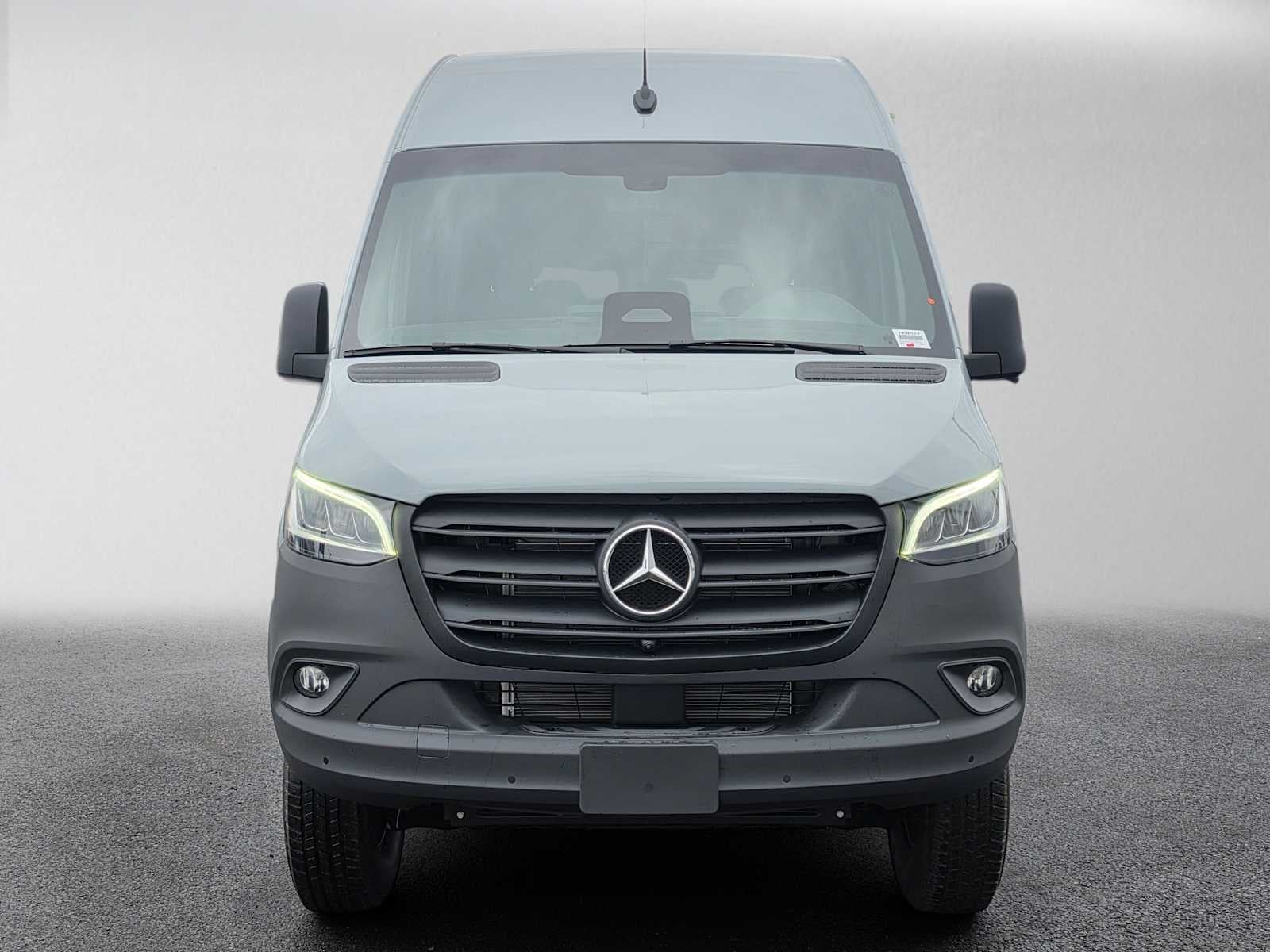2026 Mercedes-Benz Sprinter Passenger Van 2500 Standard Roof I4 Diesel HO 144 AWD