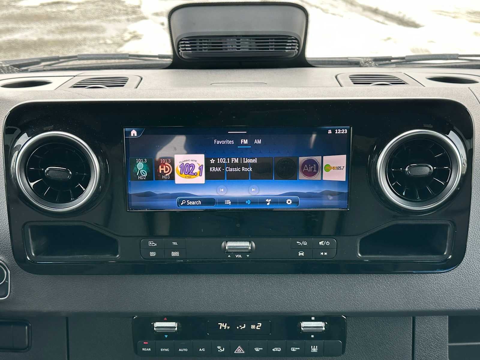 2026 Mercedes-Benz Sprinter Passenger Van 2500 Standard Roof I4 Diesel HO 144 AWD