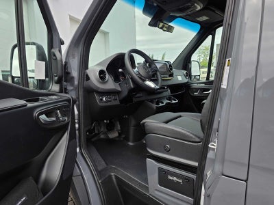 2026 Mercedes-Benz Sprinter Passenger Van 2500 Standard Roof I4 Diesel HO 144 AWD