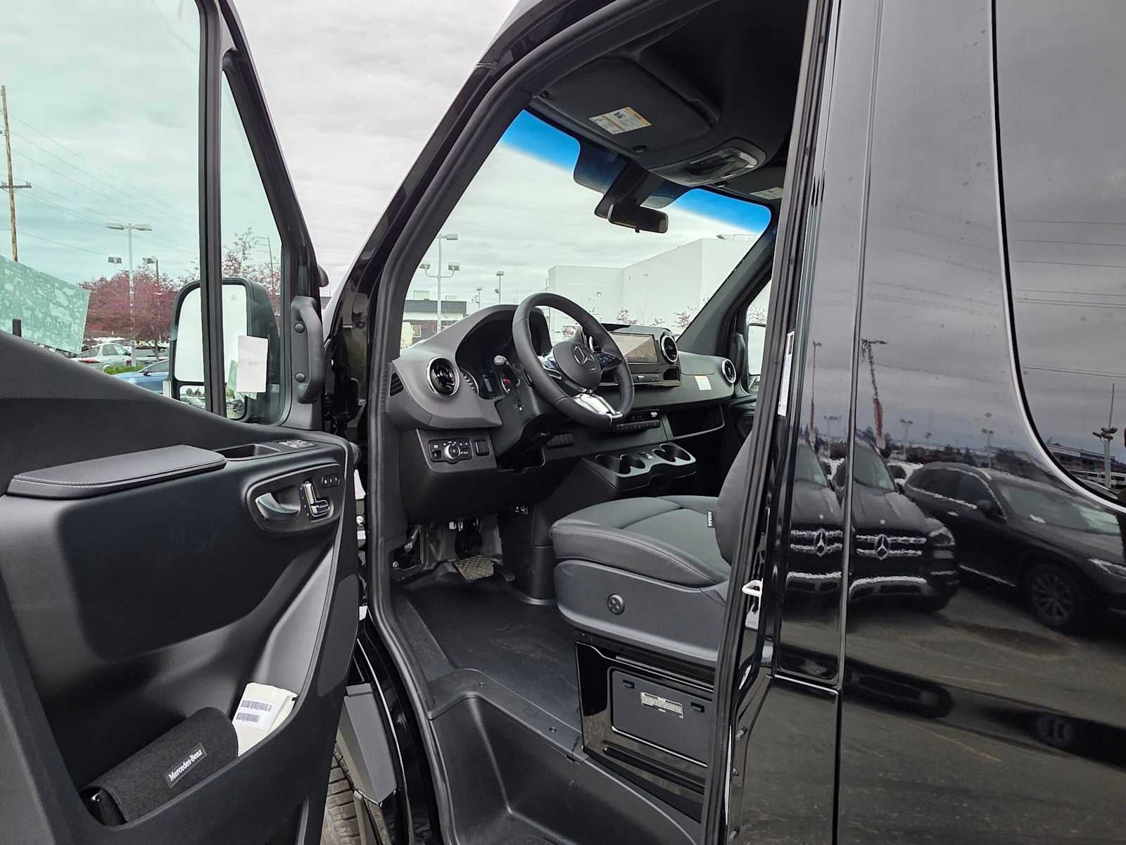 2026 Mercedes-Benz Sprinter Passenger Van 2500 Standard Roof I4 Diesel HO 144 AWD