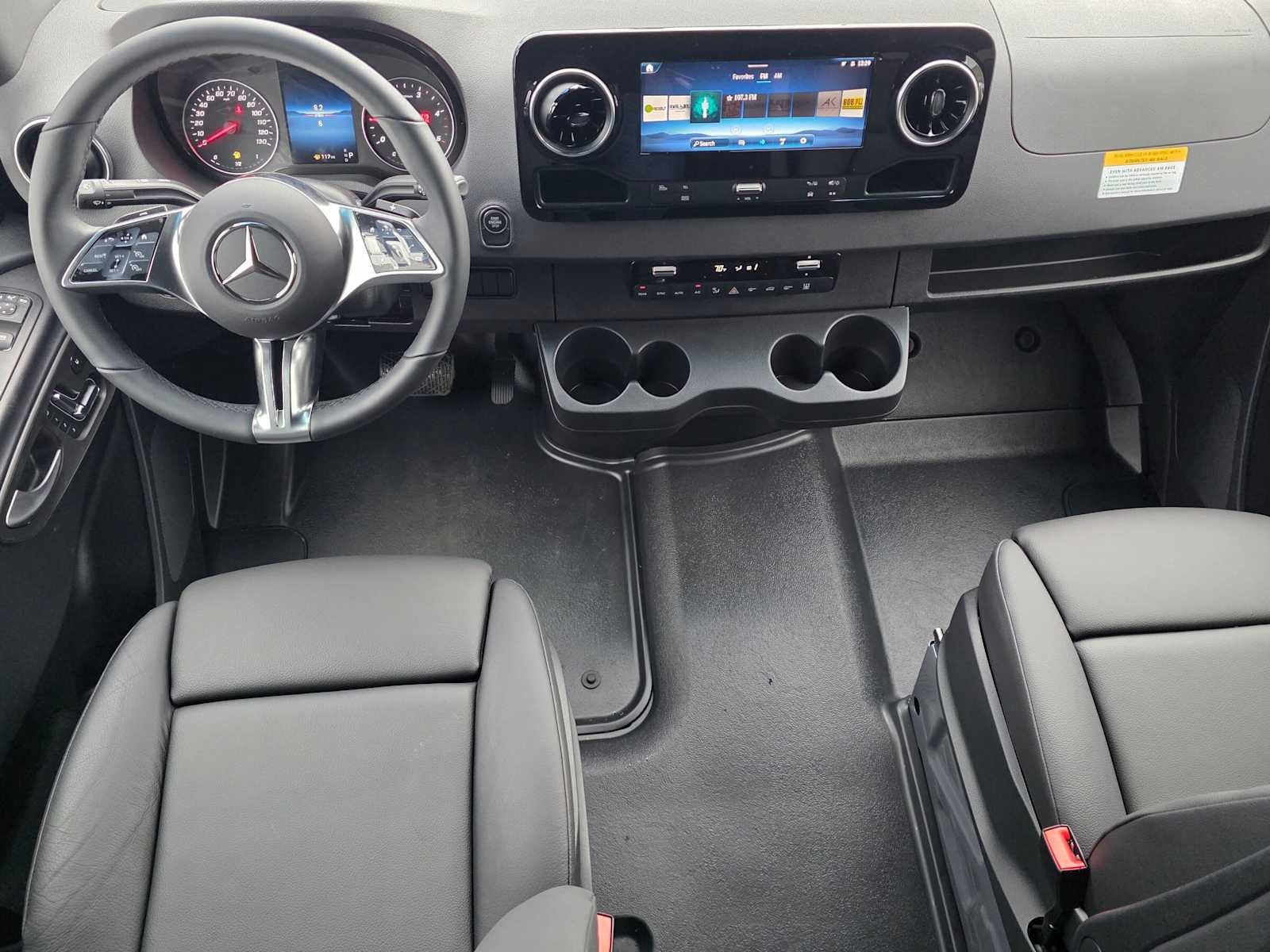 2026 Mercedes-Benz Sprinter Passenger 2500 Standard Roof I4 Diesel HO 144 AWD