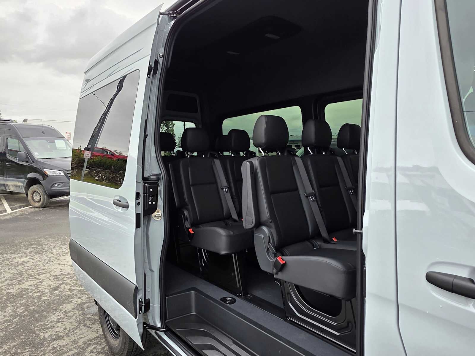 2026 Mercedes-Benz Sprinter Passenger Van 2500 Standard Roof I4 Diesel HO 144 AWD