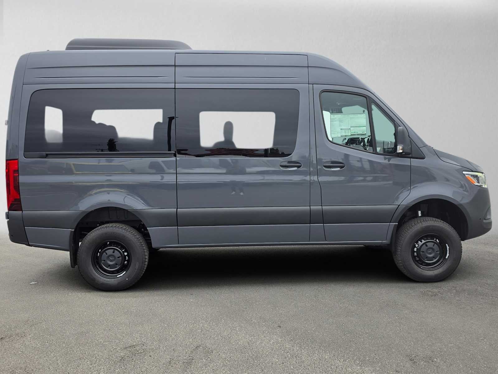 2026 Mercedes-Benz Sprinter Passenger Van 2500 Standard Roof I4 Diesel HO 144 AWD
