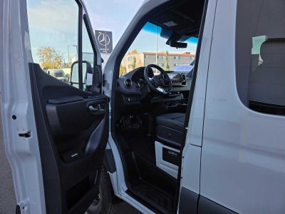 2026 Mercedes-Benz Sprinter Passenger 2500 Standard Roof I4 Diesel HO 144 AWD