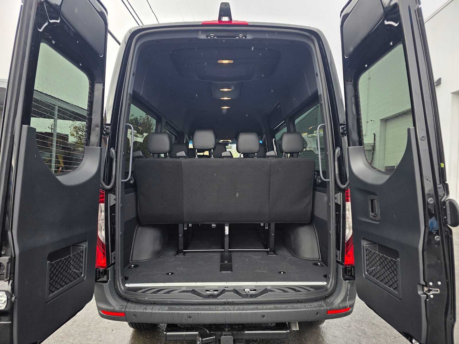 2026 Mercedes-Benz Sprinter Passenger 2500 Standard Roof I4 Diesel HO 144 AWD