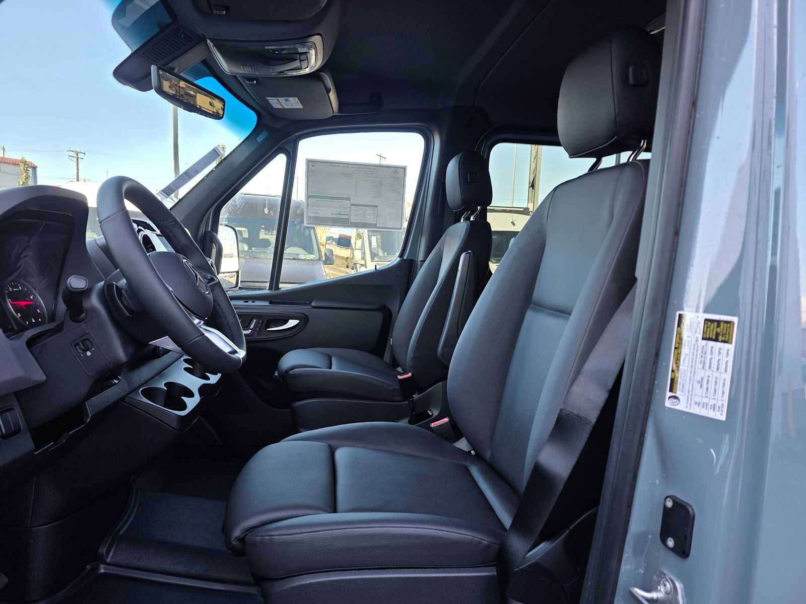 2026 Mercedes-Benz Sprinter Passenger 2500 Standard Roof I4 Diesel HO 144 AWD