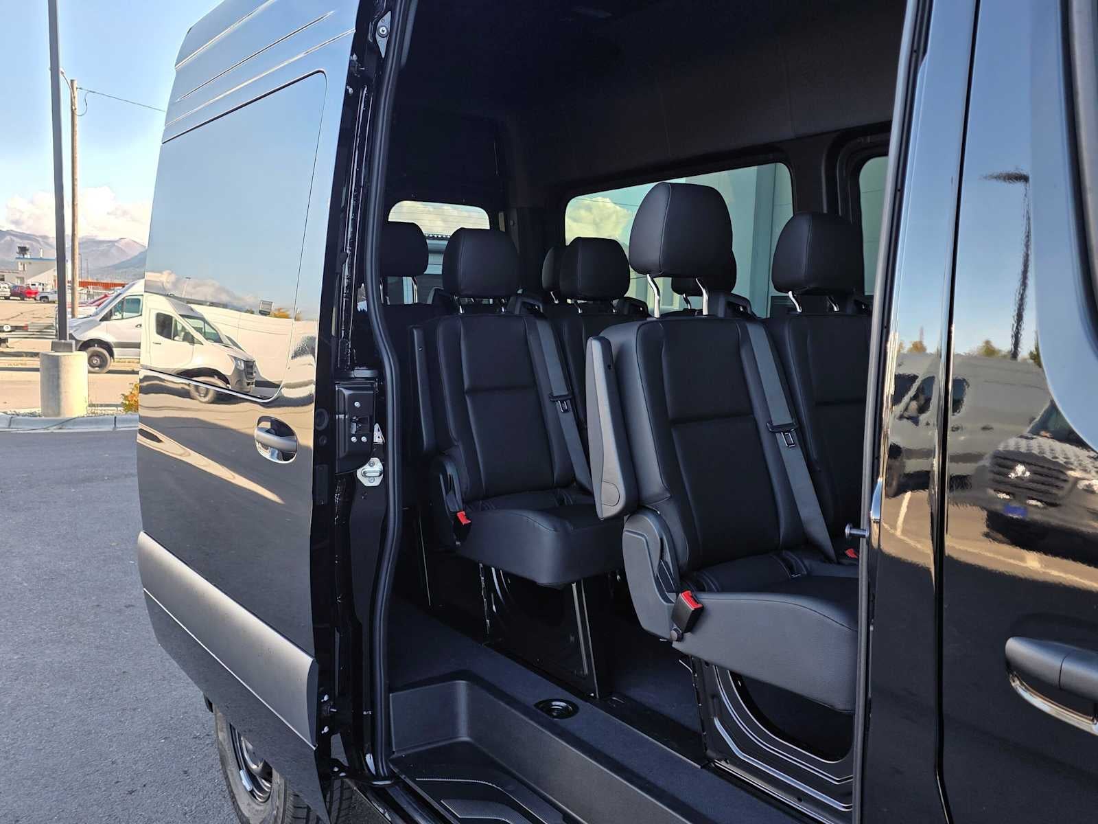 2026 Mercedes-Benz Sprinter Passenger 2500 Standard Roof I4 Diesel HO 144 AWD
