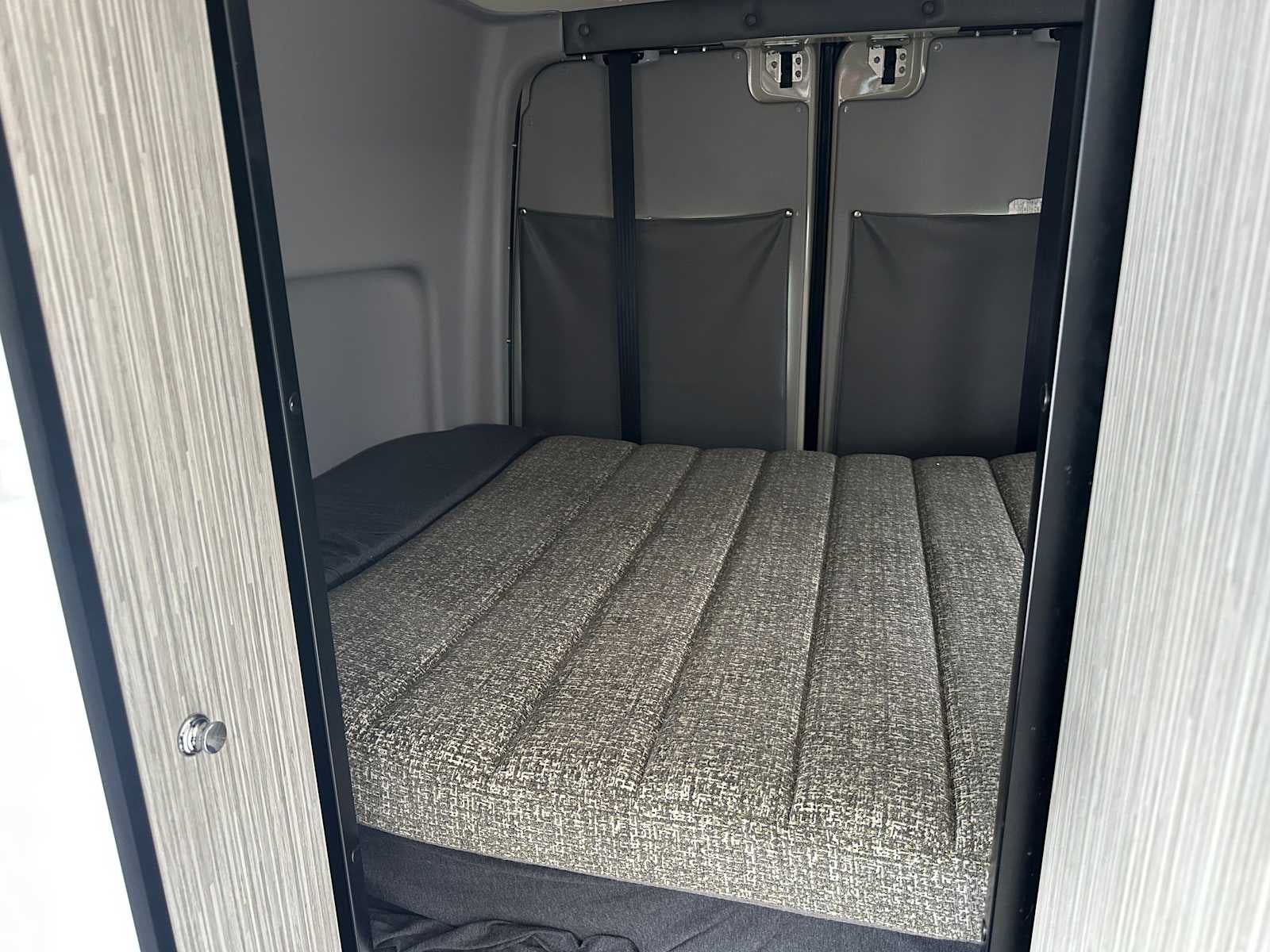 2018 Mercedes-Benz Sprinter 2500 Standard Roof V6 144" 4WD