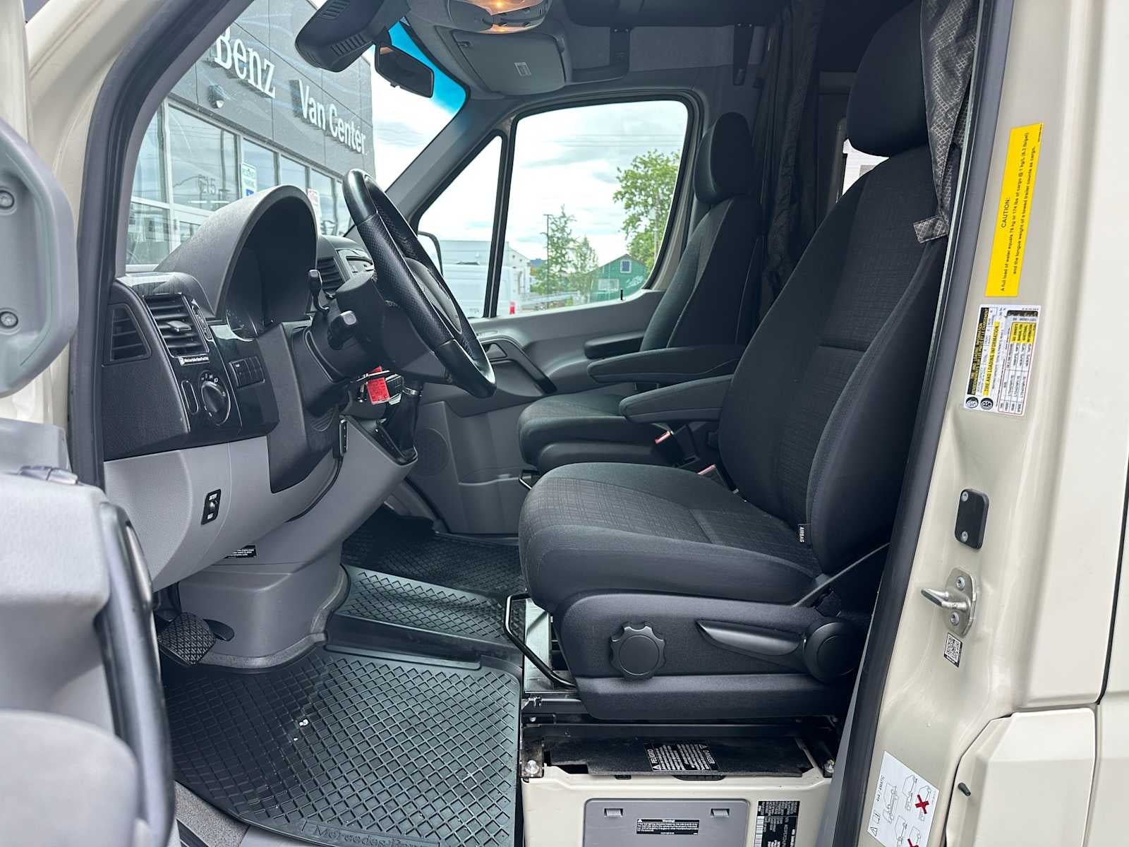 2018 Mercedes-Benz Sprinter 2500 Standard Roof V6 144" 4WD