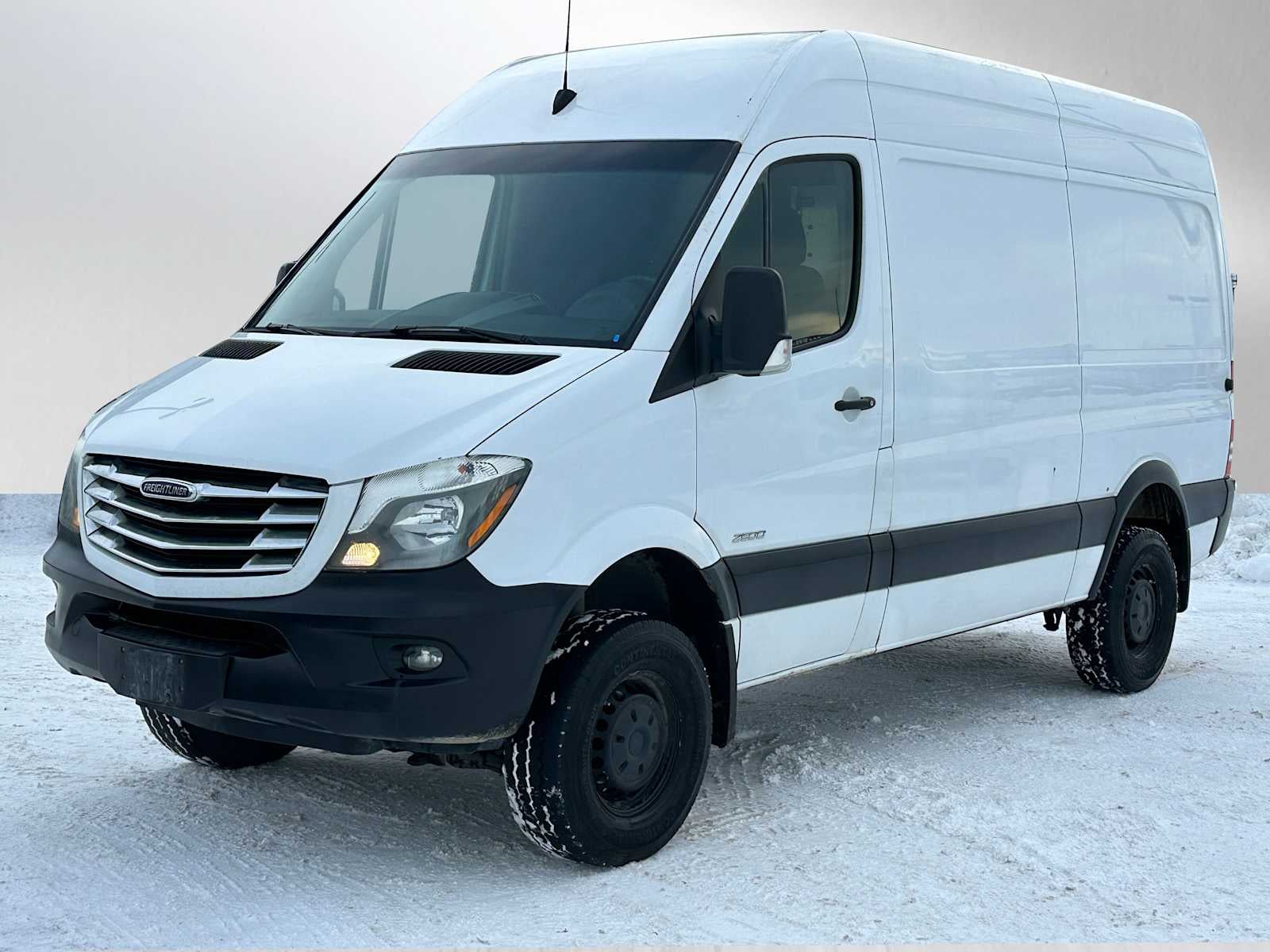 2016 Freightliner Sprinter Crew Vans 4WD 2500 144"